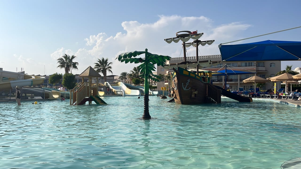 Pool Pickalbatros Royal Moderna Resort-Sharm El Sheikh