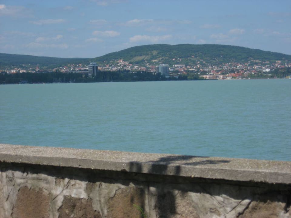 Blick über den Balaton Danubius Hotel Marina