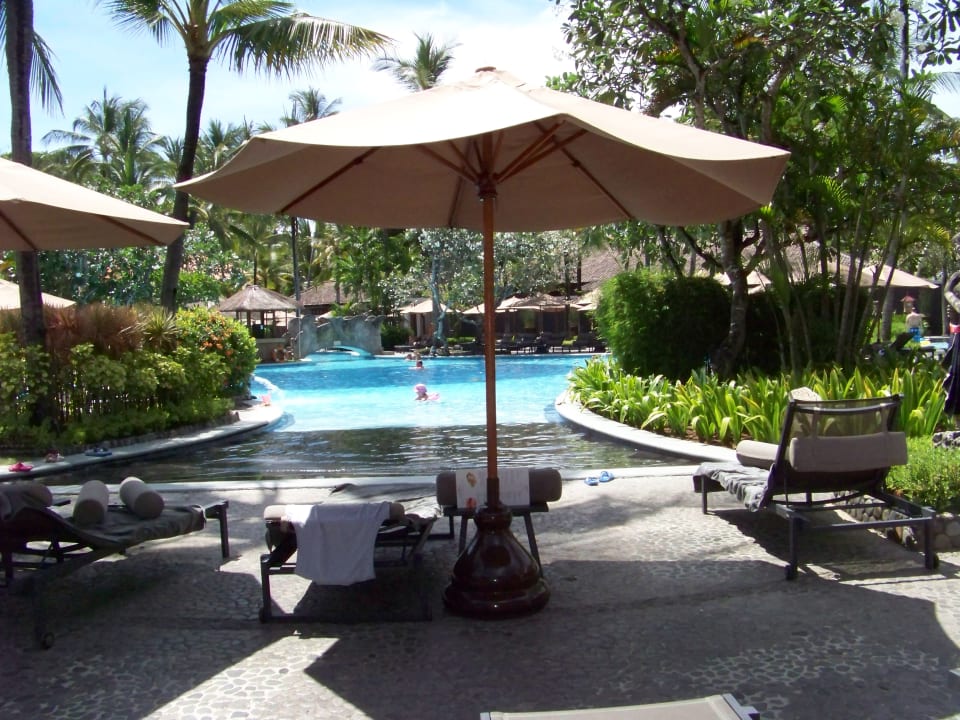 Pool Paradisus by Melia Bali