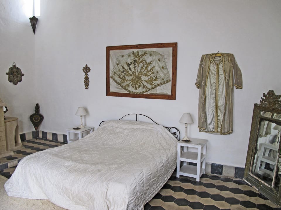2nd floor bedroom Riad de la Mer