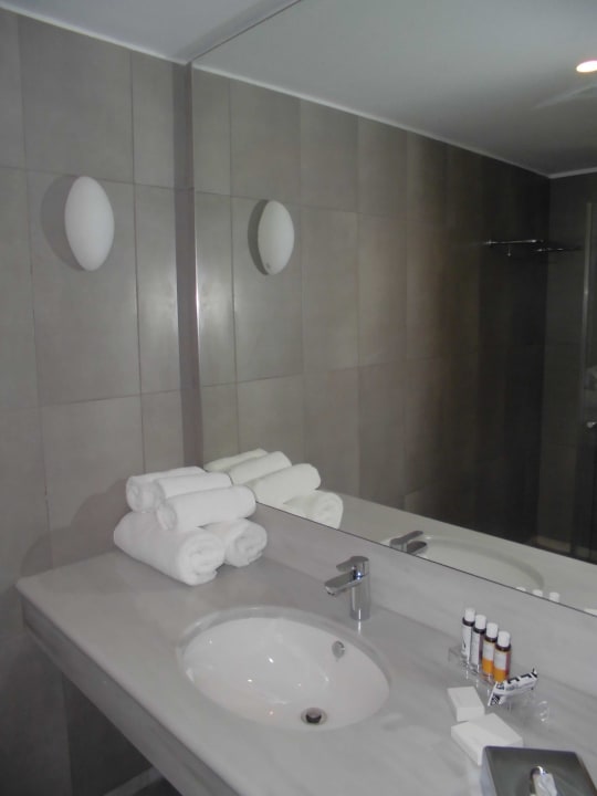 Bad Hotel Kakkos Bay