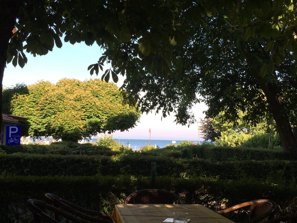 Biergarten mit tollem Ausblick Hotel Seewirt