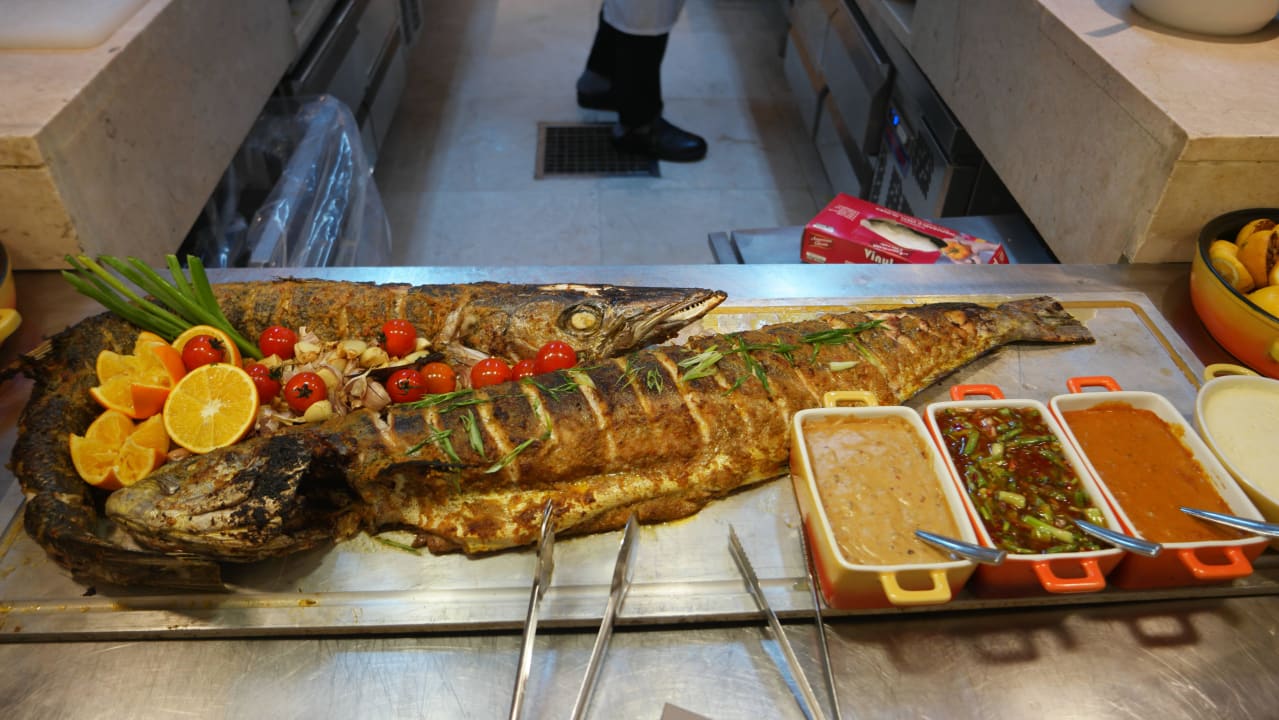 Fisch zum Abendessen Salalah Rotana Resort