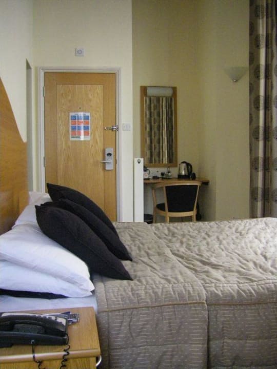 Zimmer Duke Of Leinster Hotel