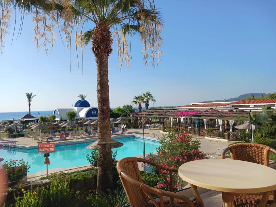 Pool Pegasos Deluxe Beach Hotel