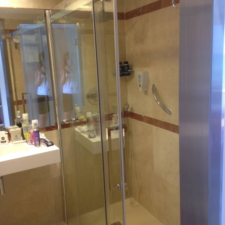 Geräumige, ebenerdige Dusche Grupotel Acapulco Playa - Adults Only