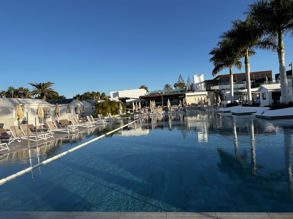 Pool Club Maspalomas Suites & SPA