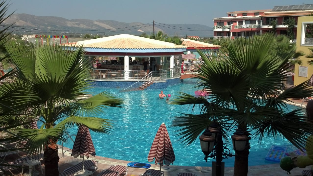 M 206 Caretta Beach Resort & WaterPark