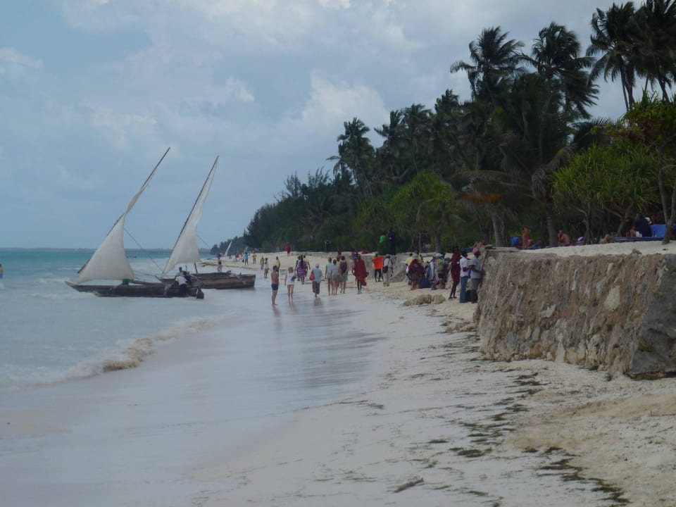 Beachboys Neptune Pwani Beach Resort & Spa