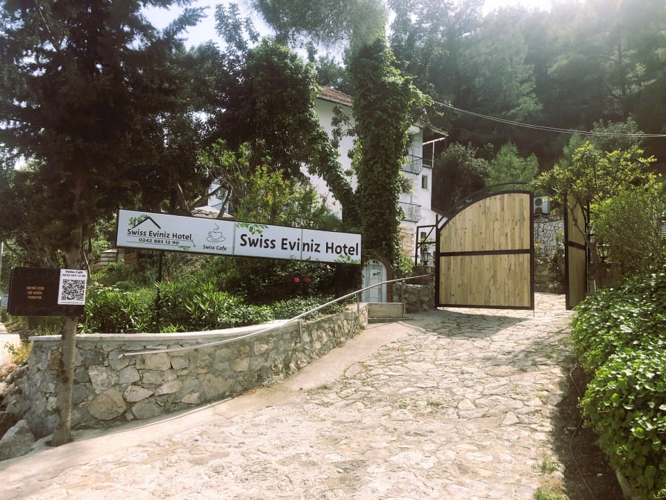 Außenansicht Swiss Eviniz Hotel