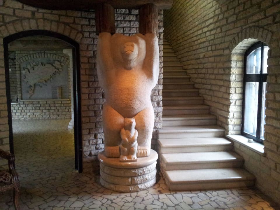 Entrance Kaali Külalistekeskus