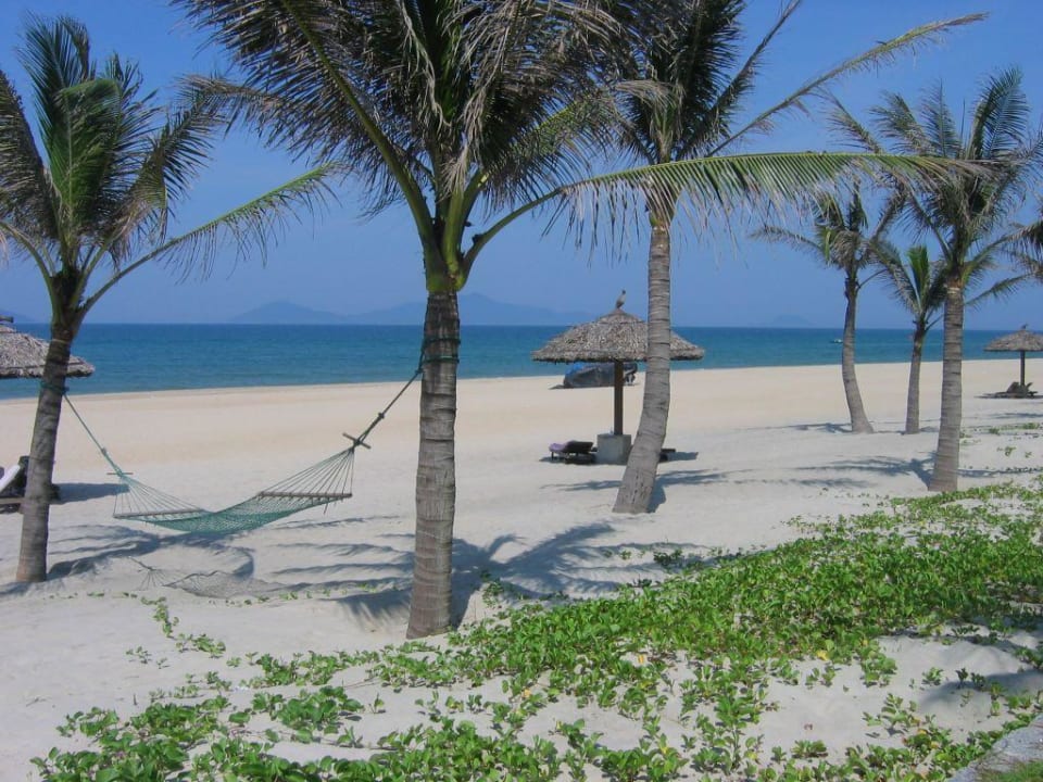 Strand Palm Garden Beach Resort & Spa