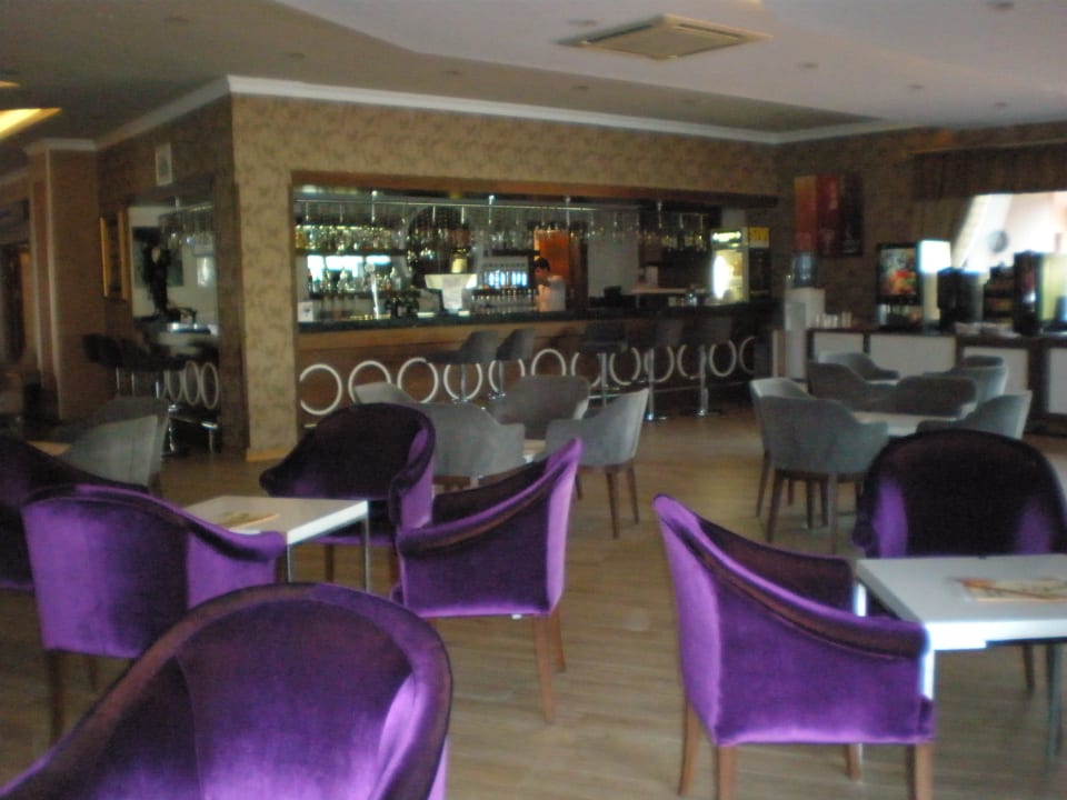 Lobbybar Hane Family Resort