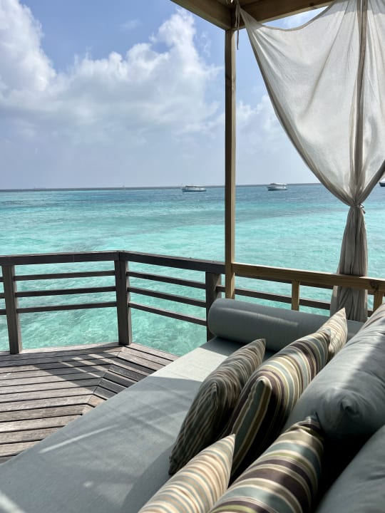 Zimmer Baros Maldives Resort