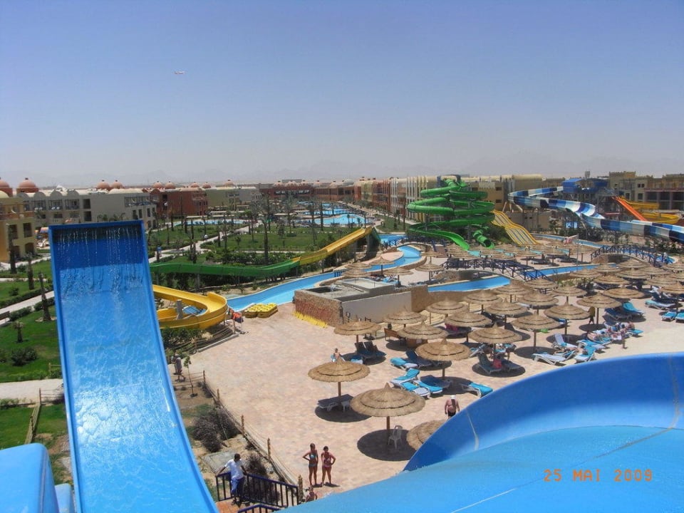 Blick von der großen Rutsche.1 Muß für jeden Titanic Beach Spa & Aqua Park