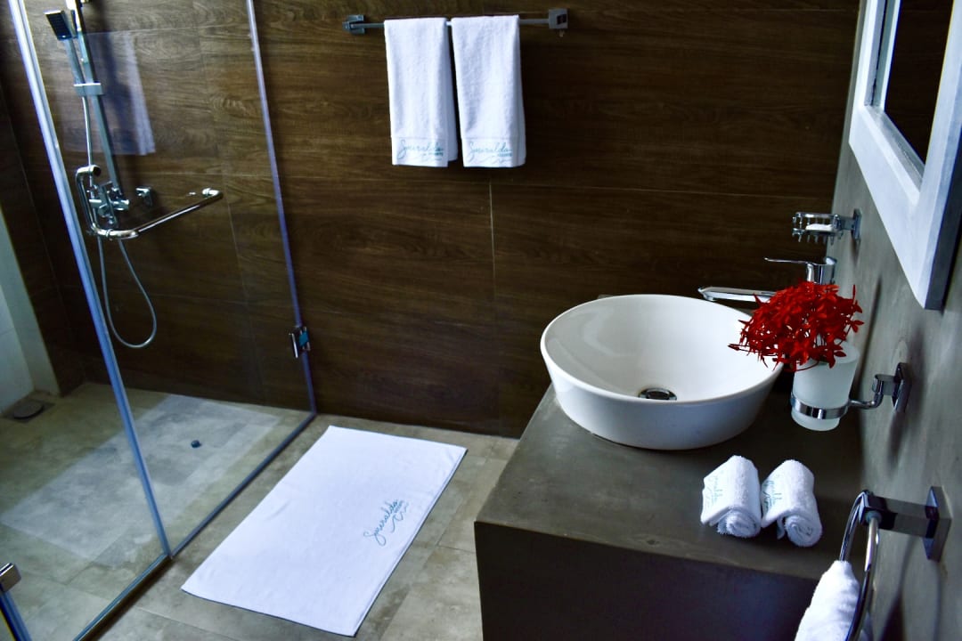 Zimmer Smeralda Beach Hotel Dikwella