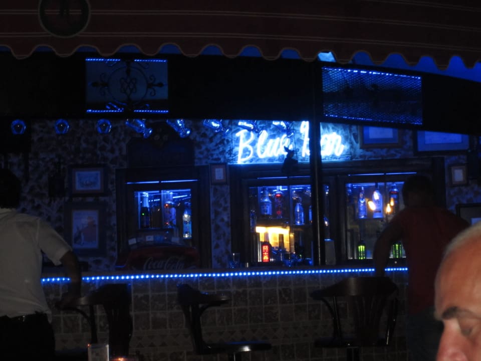 Die Blue Bar Hotel Royal Garden Beach