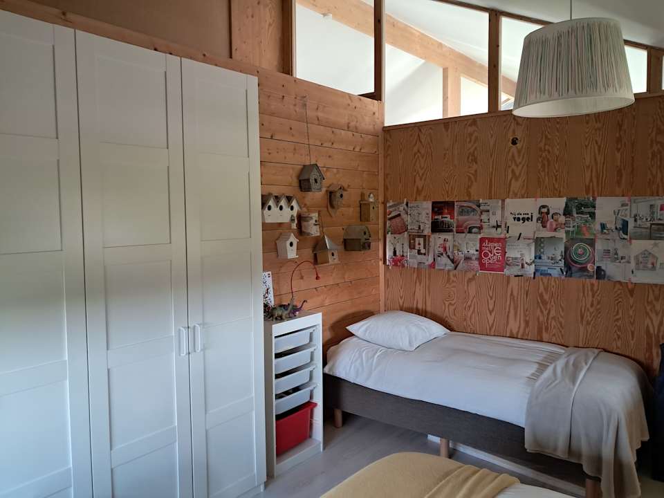 Zimmer StroEnzo - RUIME LOFT - 5P - 2SLPK - DAKTERRAS - LAADPAAL - 10MIN Maastricht