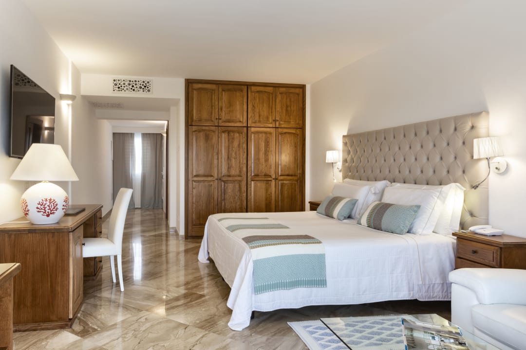 Zimmer Hotel La Rocca Resort & Spa