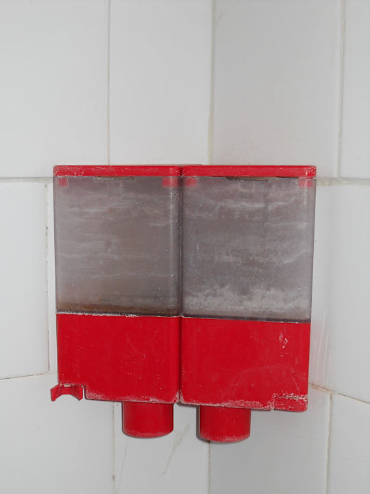 Zeepdispensen Apartments Bache