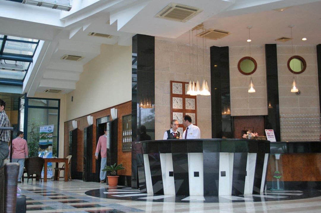 Rezeption Le Jardin Resort