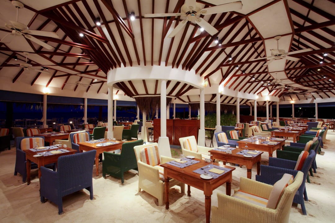 Reef Buffet Restaurant & Teppanyaki  Machchafushi Island Resort & Spa Maldives, The Centara Collection