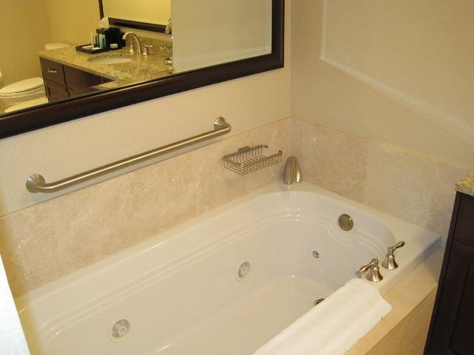 Badezimmer im Tresor Hotel Fontainebleau Miami Beach