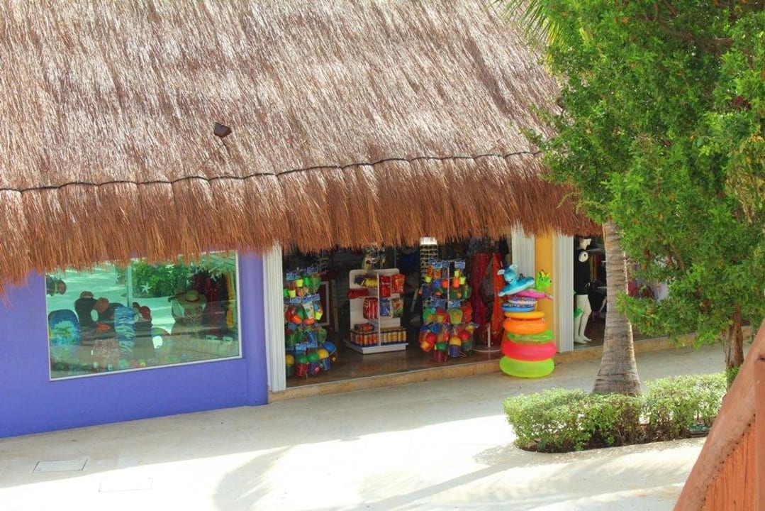 Shop am Pool Iberostar Selection Paraiso Maya Suites