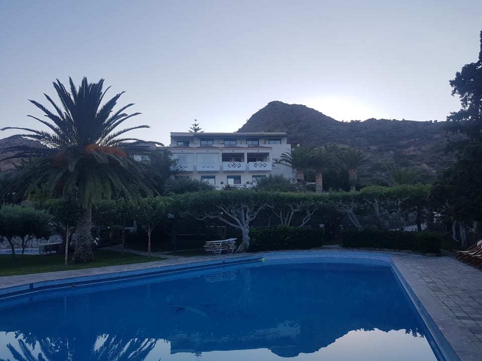 Pool Paralos Irini Mare