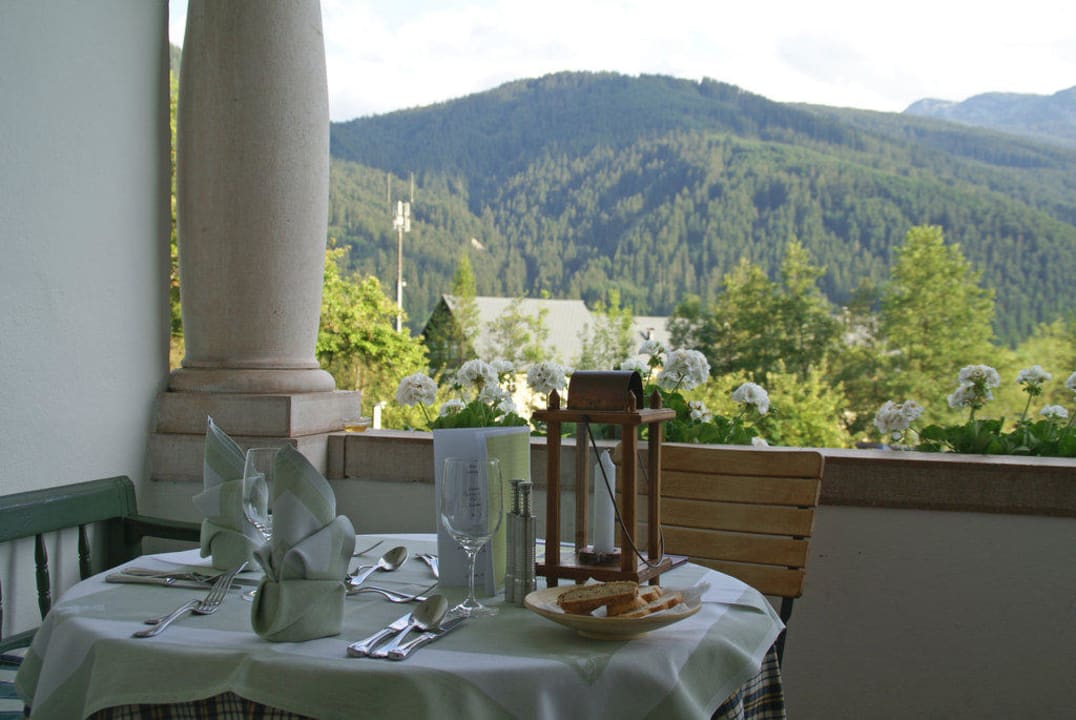 Speisen mit Bergblick Landhaus Koller