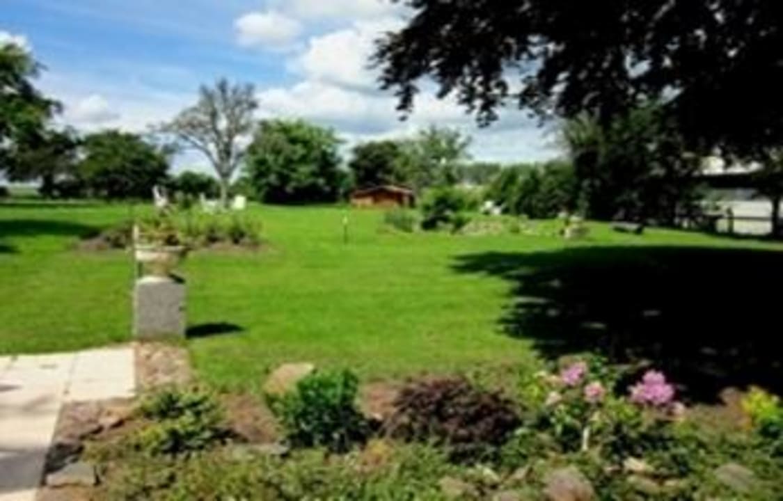 Garten Hotelpension Pfarrhaus