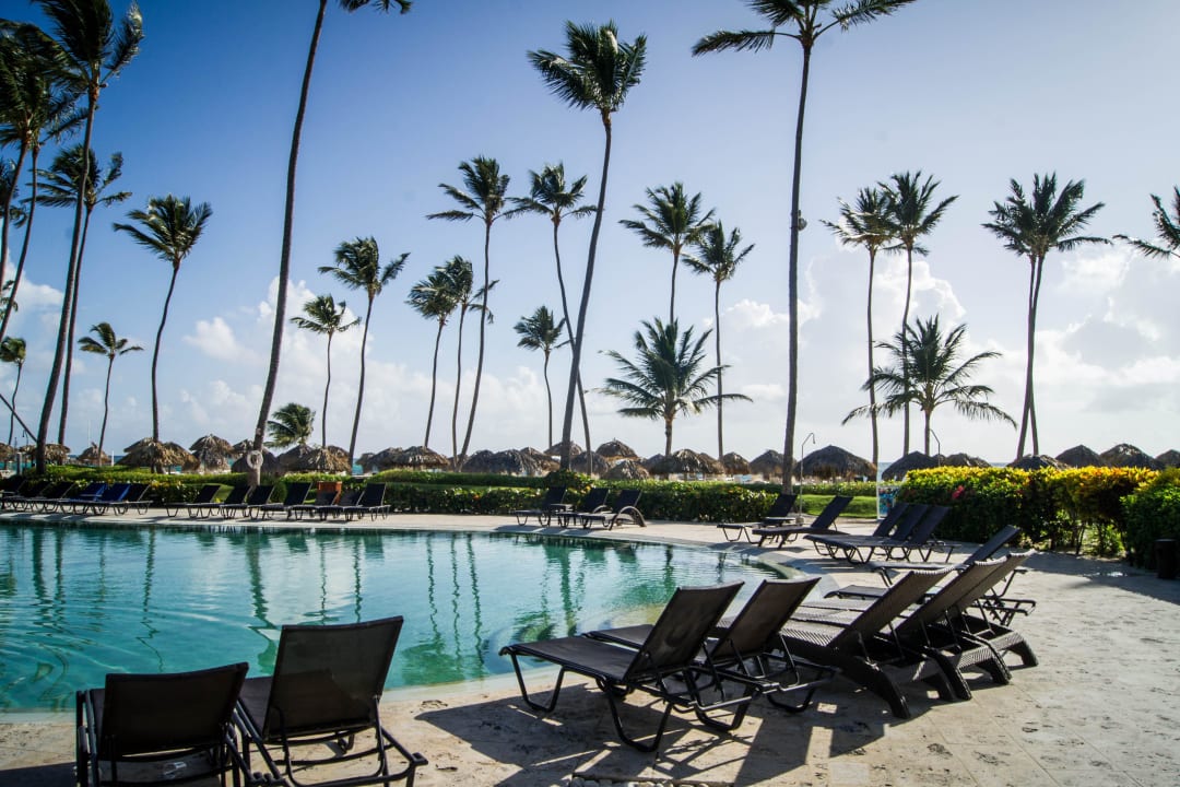 Now Larimar Dreams Royal Beach Punta Cana