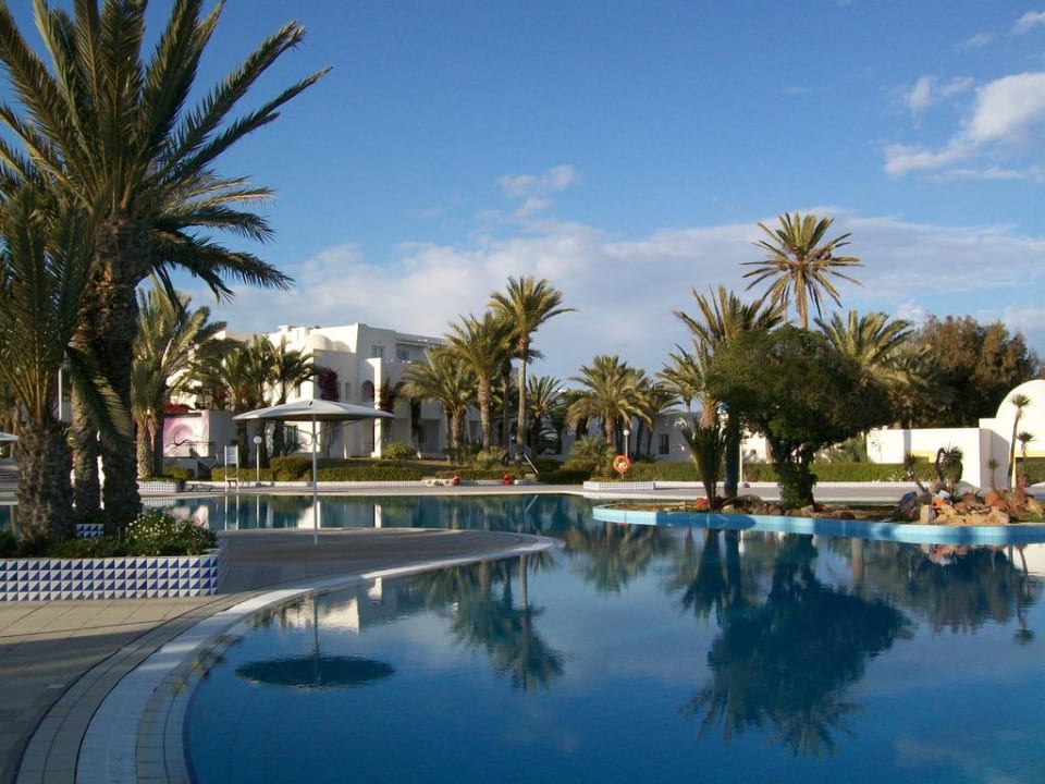 Bei schönstem Wetter Hotel El Mouradi Djerba Menzel