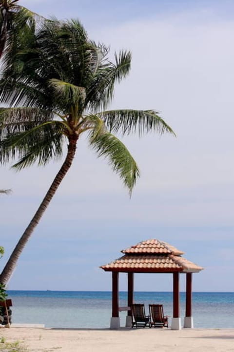Beach Pao Jin Poon Beach Front Villa