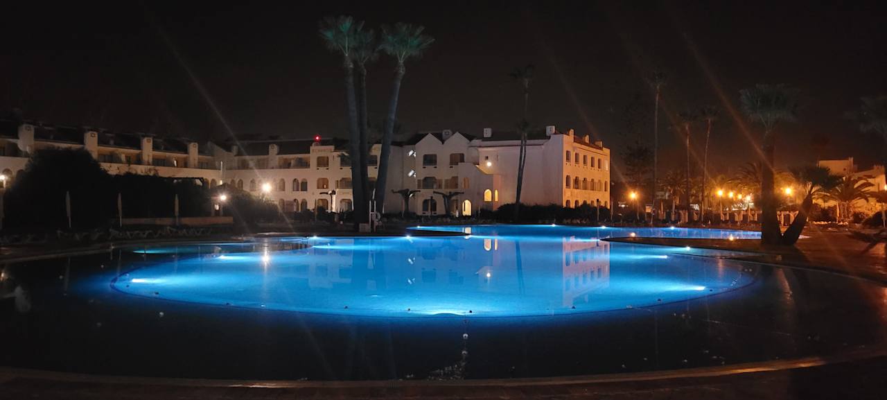 Pool Golden Club Cabanas