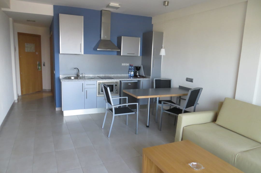 Wohnraum mit Küche Servatur Alameda de Jandía