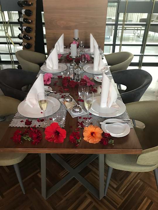 Safran 30. Hochzeitstag  Acanthus Cennet Barut Collection