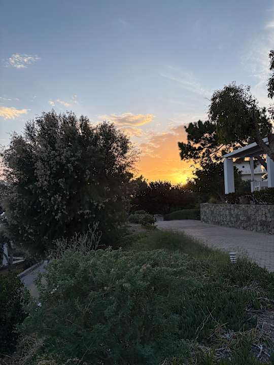 Außenansicht Hotel Kakkos Bay