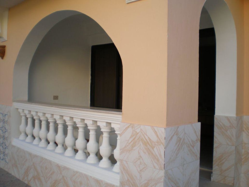 Zimmer / Terrasse / Balkon Beach Albatros Resort