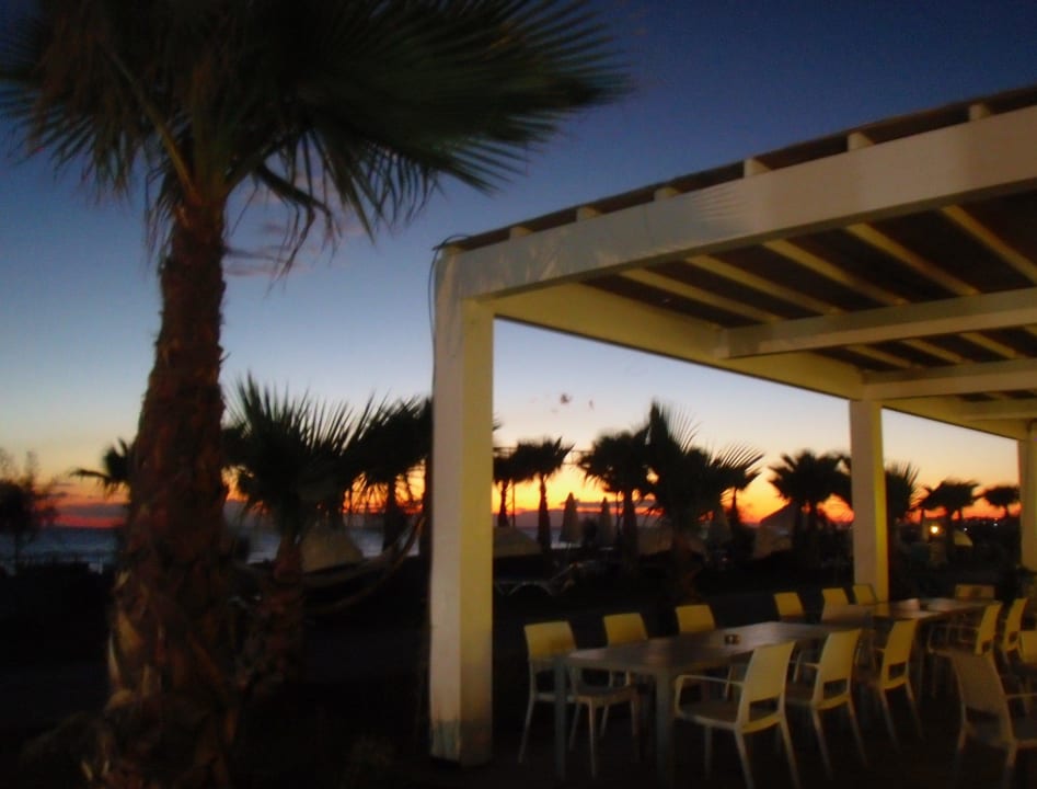 Sonnenuntergang  Strandbar Sultan of Dreams Hotel & Spa