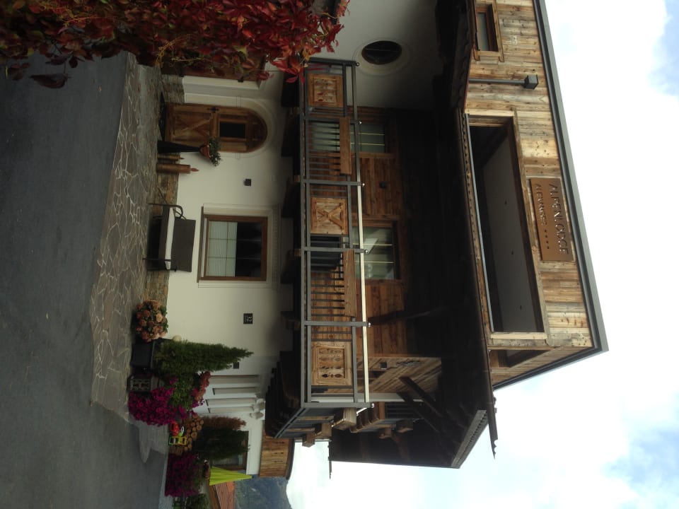 Außenansicht NATURLODGE LADIS