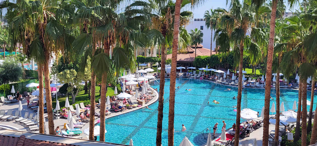 Pool allsun Numa Club Side