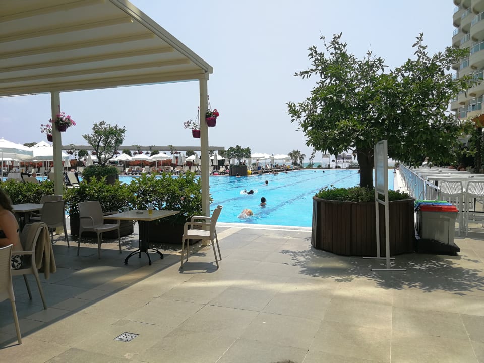 Pool Apartments Gold City Complex Emami