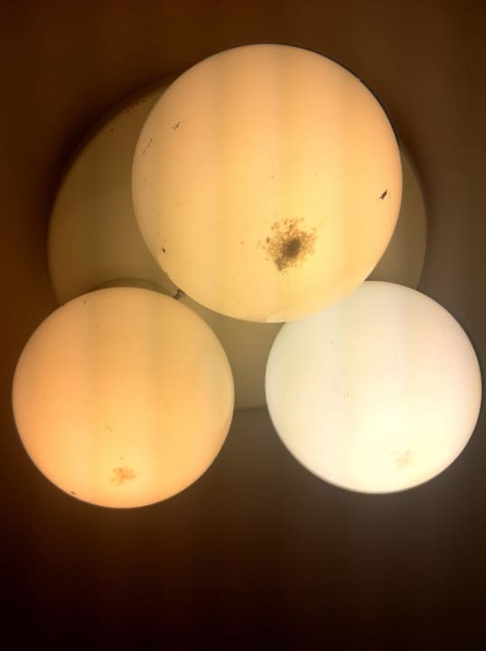 Light in kitchette area  Ray Lyn Motel