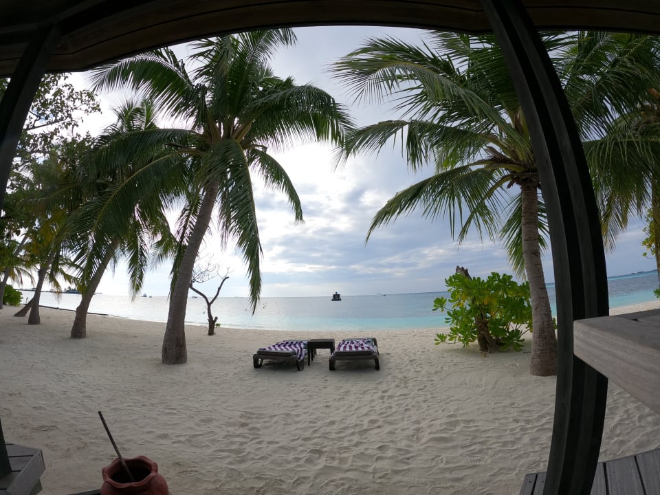 Strand Kuredu Island Resort & Spa