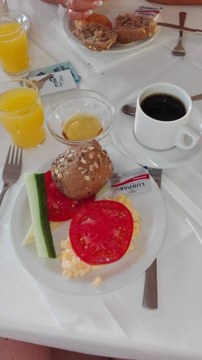 Frühstück Anissa Beach & Village