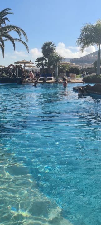 Pool R2 Pajara Beach