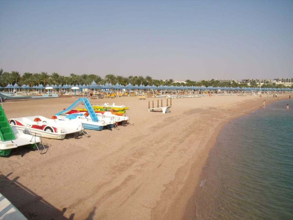 Blick über den Strand The Grand Hotel Hurghada