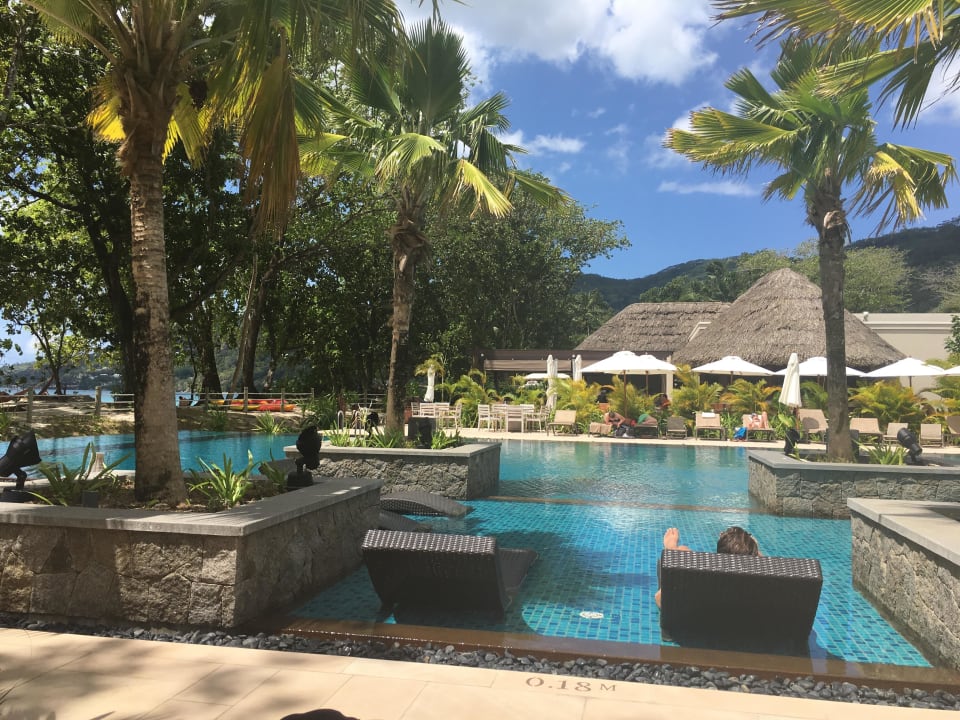 Pool STORY Seychelles