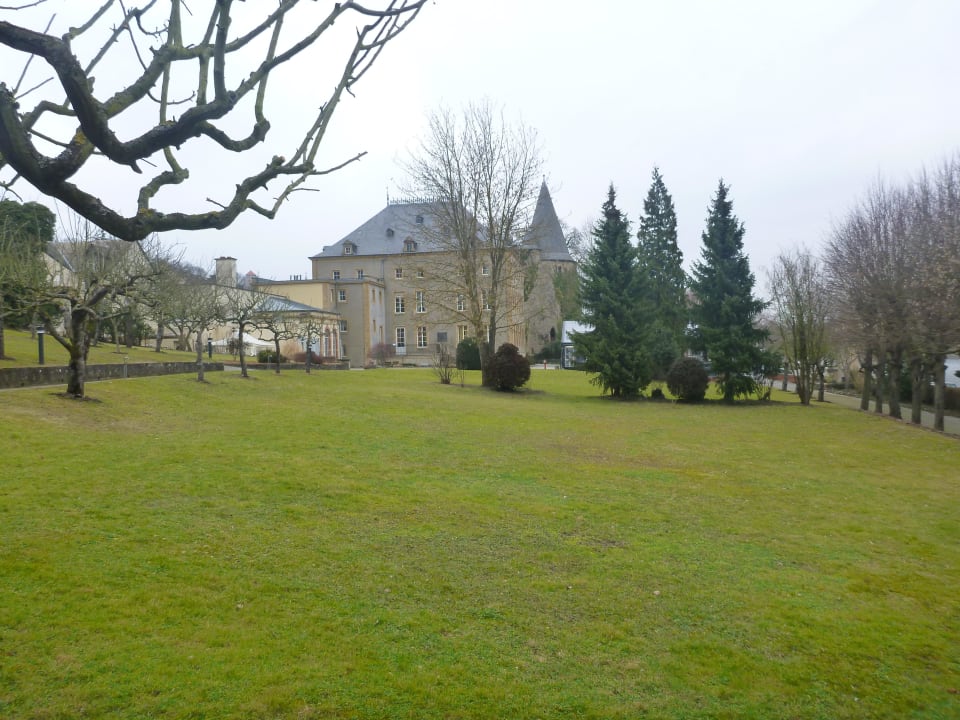 Rückseite mit Park Hotel Château de Schengen
